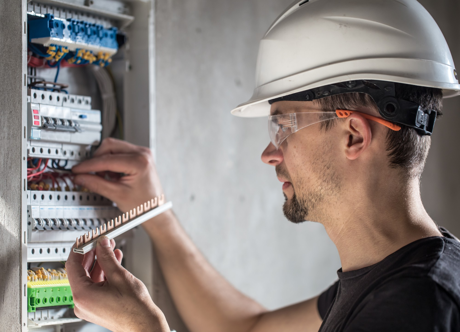 circuit breaker repair